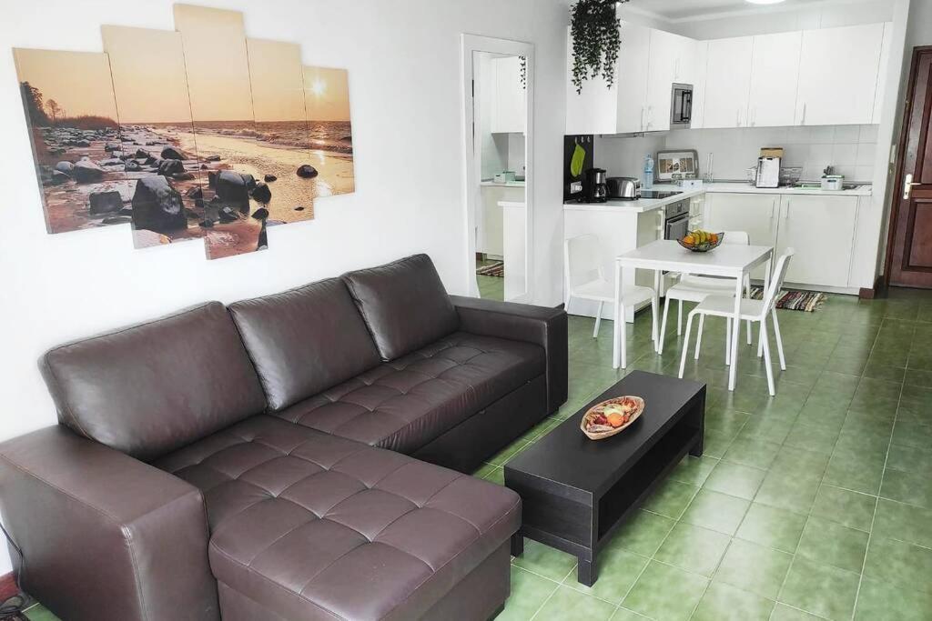 Apartamento Bellaloe Tías Exteriör bild